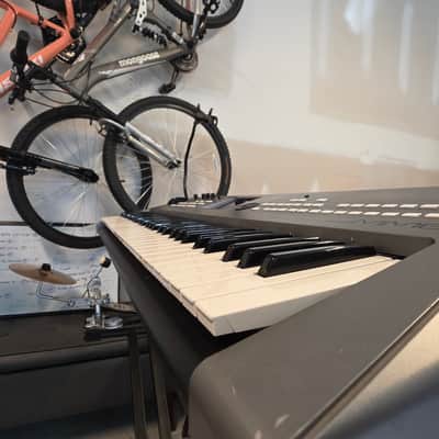 Yamaha MM6 Synthesizer 2007 - Gray image 5