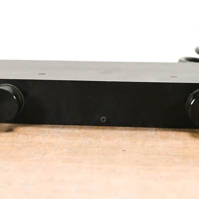 Furman M-8Lx 15A Merit Series Power Conditioner with Lights CG013ZY image 3