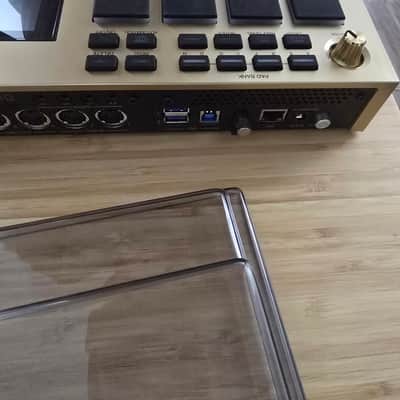 Akai MPC Live II (includes deck saver & installed screen protector) Standalone Sampler / Sequencer Gold Edition 2022 - Present - Gold image 6