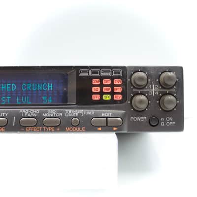 Zoom 9050 Advanced Instrument Effects Processor With Power Supply