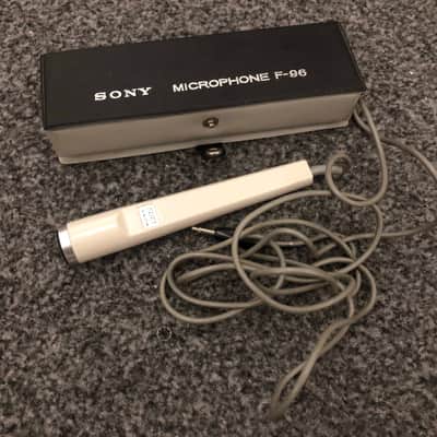 rare Sony F-96 - Dynamic Cardioid Microphone, Vintage, 1970s, Japan, comes with case image 1