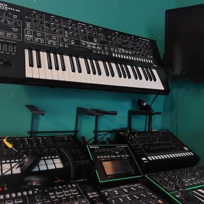 Wall Mounted Synthesiser Arms Music Studio Brackets image 3
