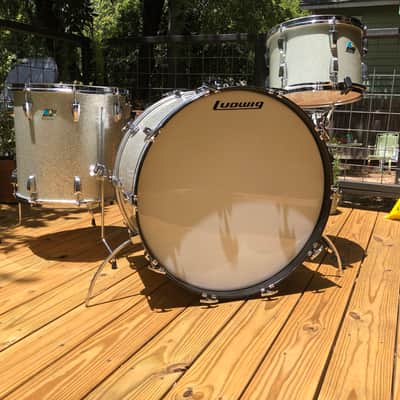 Ludwig 70's 3 ply Vintage Drum Kit 24, 13, 16 1970 Silver Sparkle image 2