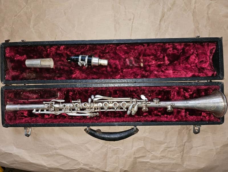 Cavalier American Silver-Plated Metal Clarinet, USA, Very Good Condition image 1