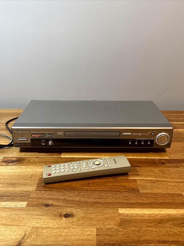 samsung progressive scan DVD P421 player Cd R/RW Compatible MP3 HeadPhone Jog image 1