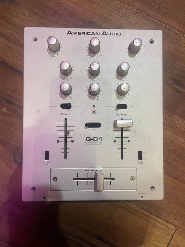 American Audio Q-D1 Mixer (NO Adaptor) image 1