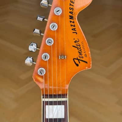 Fender Jazzmaster 1977 - Two Tone Sunburst image 3