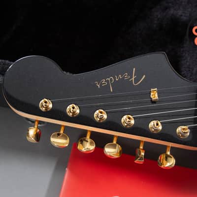 2025 Fender MIJ Japan Traditional ’60s Jazzmaster Black Pearl Matching Headstock Gold Hardware HSC image 3