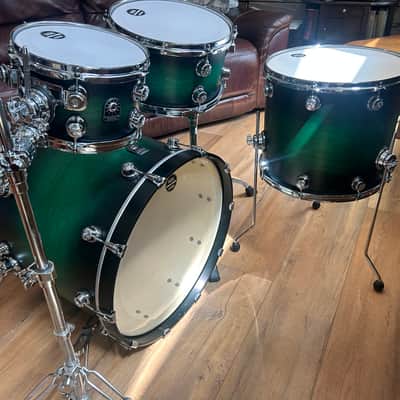 Natal Cafe Racer drum set satin green burst image 5