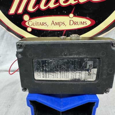 DOD Lamb Series FX76 Punkifier Distortion Pedal - missing battery cover image 7