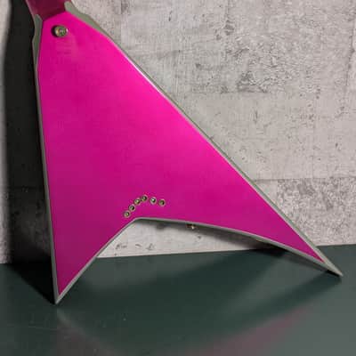 Jackson Japan Pro Series Randy Rhoads RR5 Rhoads 2009 Metallic Pink with Silver Bevels image 10