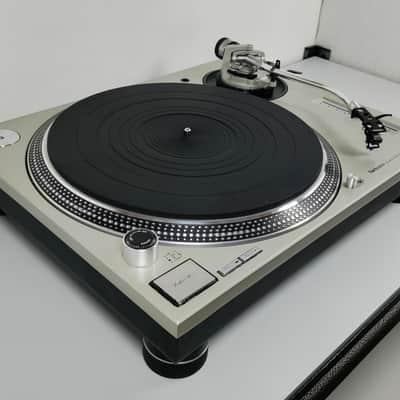 Technics SL-1200M3D Quartz Direct Drive Turntable System 2000s - Silver image 3