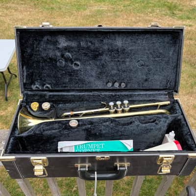 Yamaha YTR - 6335H Mark II Early 90's - Brass/Silver image 12