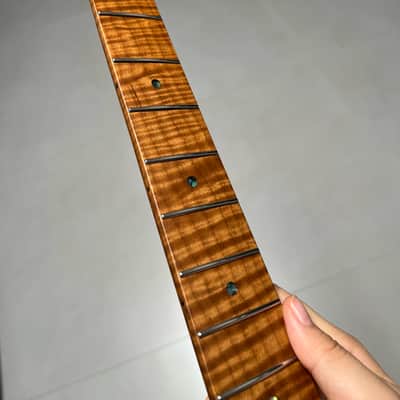 AAAAA Suhr Bone nut Roasted flame Maple Electric Guitar Neck Round stainless steel 22 frets satin Wheel truss rods 12inch image 5