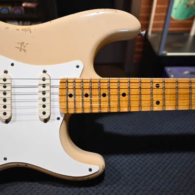 Fender Custom Shop Fat 50’s Stratocaster Relic LTD 2017 - Aged Desert Sand #0453 image 6