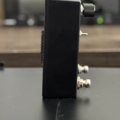 Walrus Audio Silt Harmonic Fuzz - Black image 2