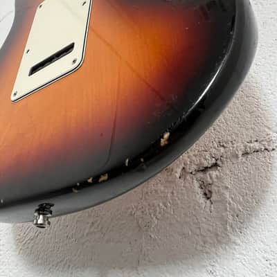 1993 Fender American Standard Stratocaster - Sunburst image 12