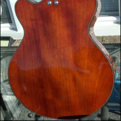 Soares'y Guitars Octave Mandolin - Jumbo 2026 - Burst image 4