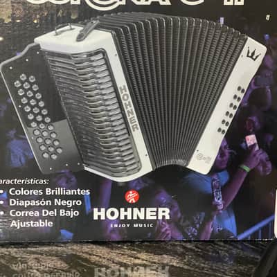 Hohner Corona ll C2 2022 Pearl white image 5