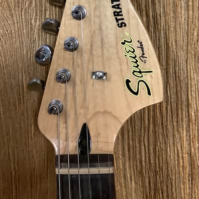 Vintage Modified 70s Squier Strat by Fender image 5