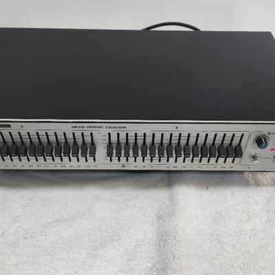 Klark Teknik DN 332 Dual Channel 2/3 Octave Graphic Equaliser image 2