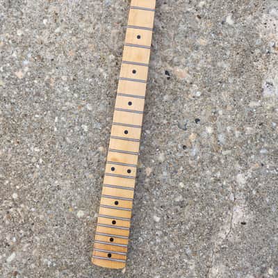 Vintage Style WD licensed Fender Stratocaster Neck Strat Maple Amber Old Relic image 1