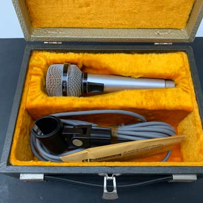 Fender F-550 by AKG New Vintage Old stock!