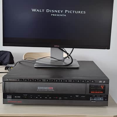 Pioneer LaserKaraoke Laserdisc Pro CLD-V300 image 3
