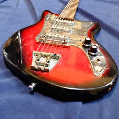 c. 1963 Demian Bizarre MIJ Japanese Guitar. Very early Fujigen. Works, but sold AS-IS image 2