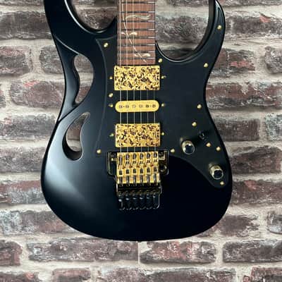 Ibanez Pia image 3