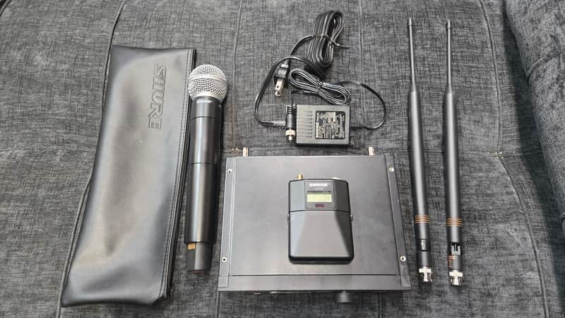 Shure ULXD4 Whole system image 1