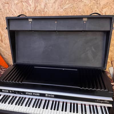 Vintage 1980 Fender Rhodes Mark Two MKII Stage 73 Electric Piano w/ Legs Pedal image 9