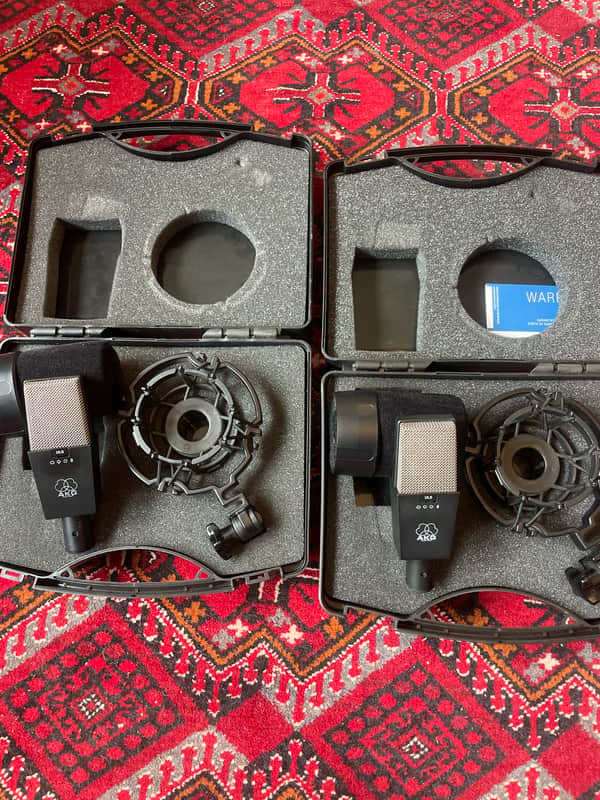 AKG C414 B ULS Large Diaphragm Multipattern Condenser Microphone