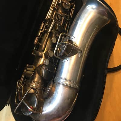 Frank Holton Alto Saxophone Silver image 2