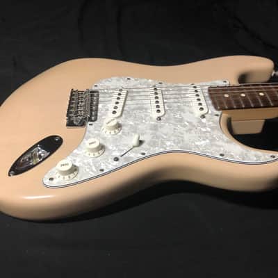 Fender Highway One Stratocaster with Rosewood Fretboard 2007 Honey Blonde Transparent image 15