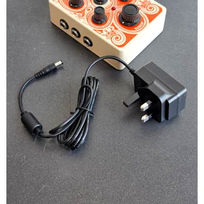 Orange Acoustic Preamp - Effects Pedal - Orange - Excellent image 7