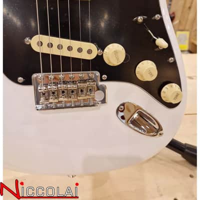 Fender American Performer Stratocaster Arctic White image 4