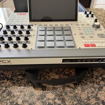 Akai MPC X Special Edition Standalone Sampler / Sequencer 2023 - Present - Grey image 6