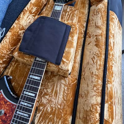 Novo Custom Series Serus J | Bull Black over '64 3-Tone Sunburst image 2