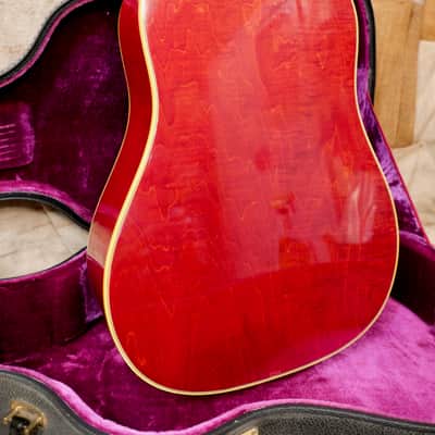 Gibson Dove 1965 - Sunburst image 12