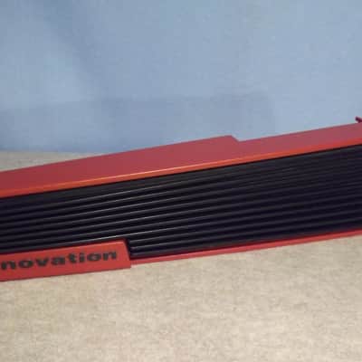 Novation Impulse 25 parts / Right side cheek