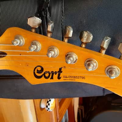 Cort Strat Copy SSS Tremolo 2003 Relic'd Dark Burst w/Bag by Guitars For Vets image 9