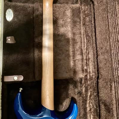 Carvin DC300 Reverse headstock 1990 - Sapphire blues LEFTY SUPER RARE DC300 image 9