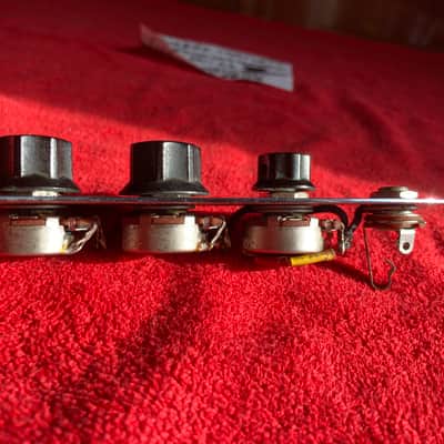 Fender original Jazz Bass complete electronics/knobs/plate 1966 image 5