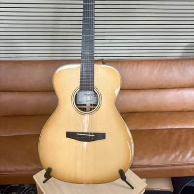 Alvarez LF70Le Daybreak Lefty Left Handed with original bag image 1