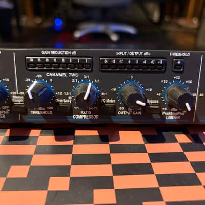 dbx 1046 Quad Compressor/Limiter 2010s - Black image 3