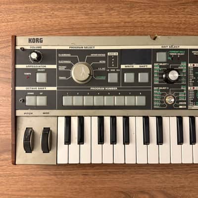 Korg MicroKORG 37-Key Synthesizer/Vocoder 2002 - 2019 - Silver image 3
