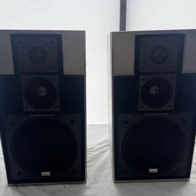 Vintage Sansui S-M99 3-way Bookshelf Speakers ~ Tested, Works & Sounds Great image 1