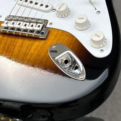 Fender Custom Shop 70th Anniversary 1954 Stratocaster DLX Closet Classic, Maple – Wide-Fade 2-Color Sunburst image 7