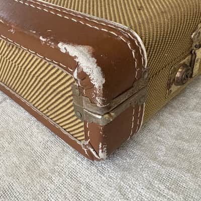 1990’s Fender Tweed Hardshell Case Fits Stratocaster / Telecaster Plush Red Interior image 12